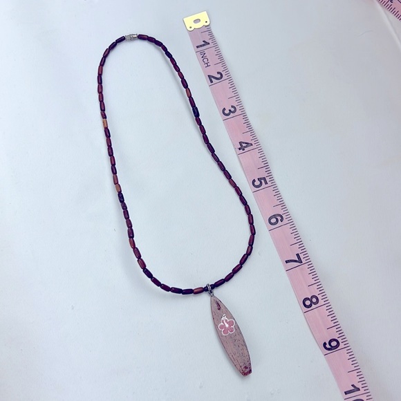 Surfboard Wooden Beaded Necklace Painted Pink Tropical Hibiscus Flower Pendant - Picture 3 of 7